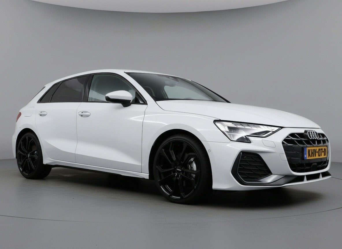 Audi A3 Sportback 35 TFSI S-LINE Edition, Facelift | Virtual, Auto's, 4 cilinders, Wit, Bedrijf, 19 km/l