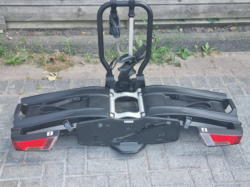Fietsendrager Thule EasyFold XT2 933 Voor Ebikes Kantelbaar, Auto diversen, Fietsendragers, Ophalen, Elektrische fiets, Zo goed als nieuw