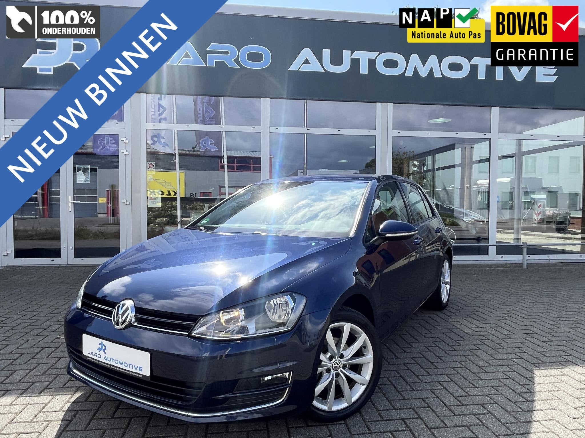 Volkswagen Golf 1.2 TSI Business Edition Connected | PDC V+A, 12 maanden, Gebruikt, 4 cilinders, Blauw