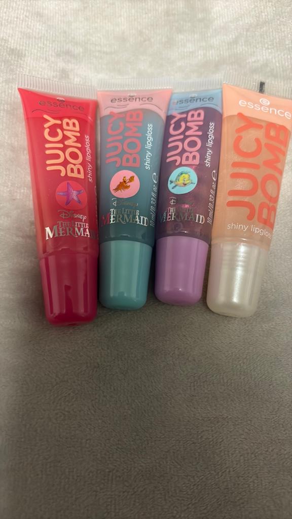 Essence Juicy Bomb Lipgloss Disney The Little Mermaid, Lippen, Verzenden, Zo goed als nieuw, Make-up