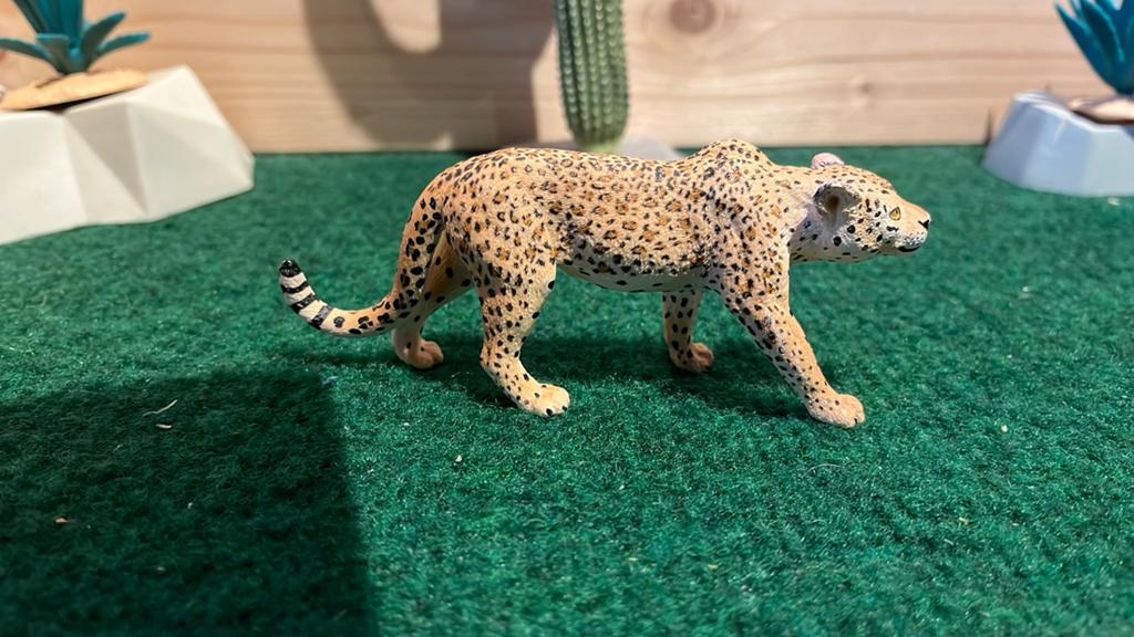 Schleich jachtluipaard, Verzenden, Zo goed als nieuw, Paard, Beeldje of Figuurtje