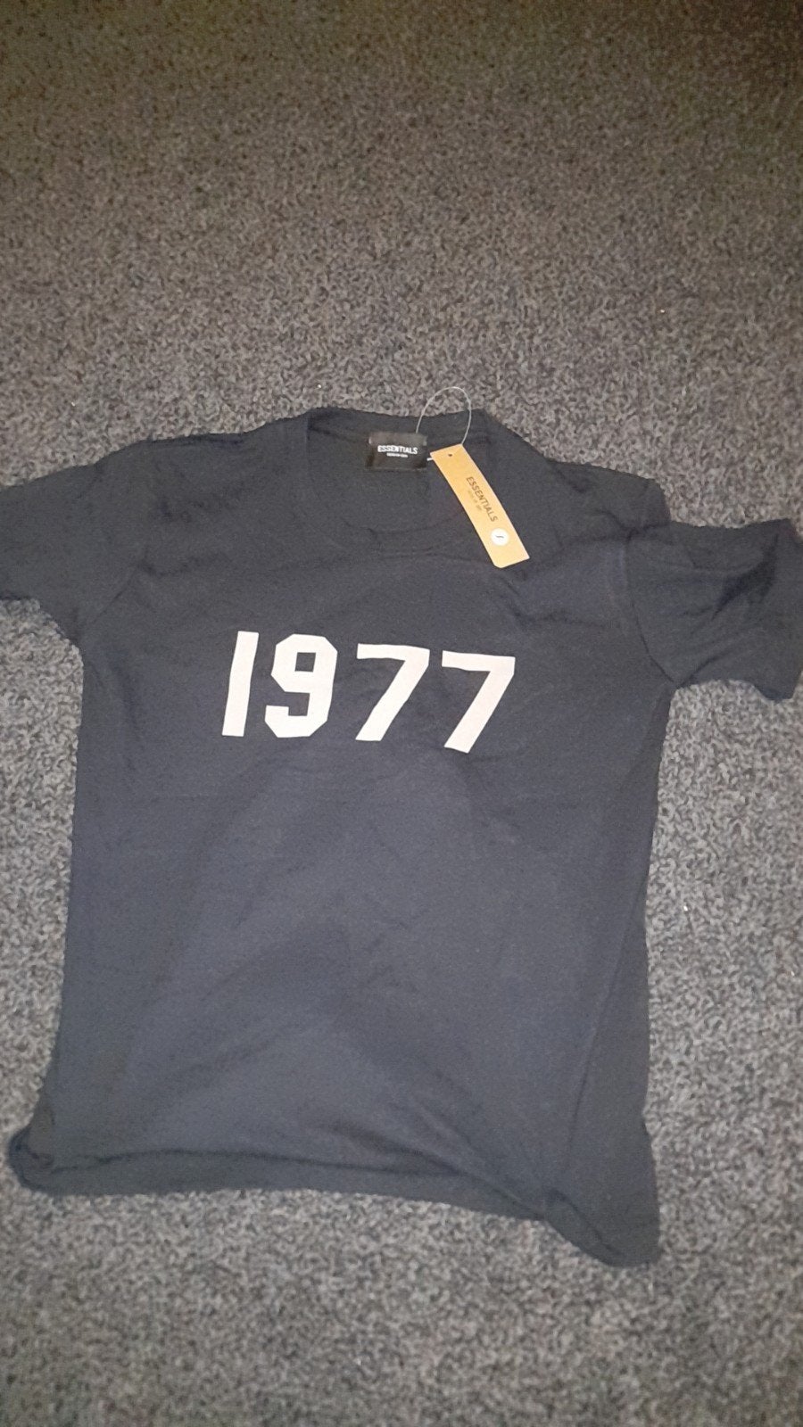 Essentials Fear of God 1977 T-shirt Zwart Maat S, Zwart, Nieuw, Ophalen of Verzenden, Maat 46 (S) of kleiner