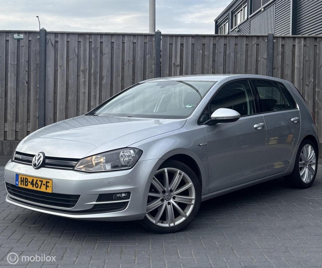 Volkswagen Golf 1.0 TSI Comfortline/NAVI/CRUISE/PDC/NAP, Voorwielaandrijving, Stof, Gebruikt, Euro 6