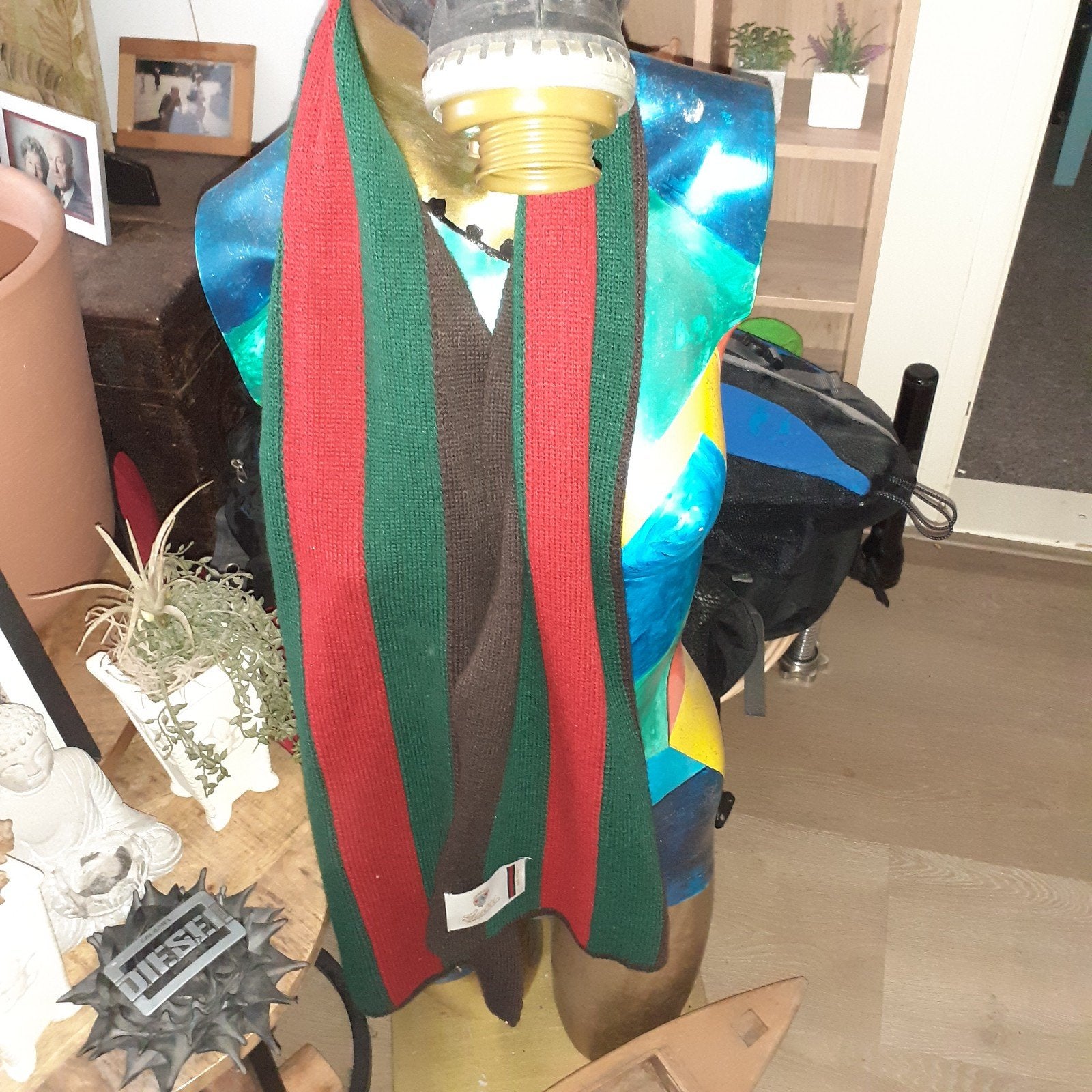 Originele Gucci sjaal in rood, groen en bruin, Gucci, Ophalen of Verzenden, Zo goed als nieuw, Sjaal