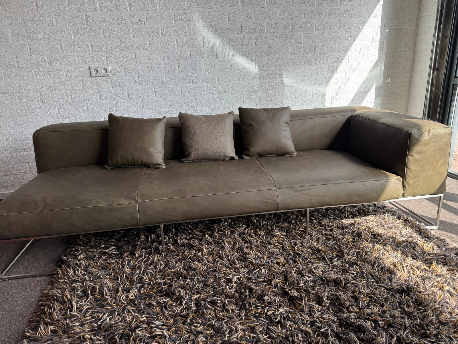 Living Divani Ile Club Designbank - Volnerf Leder, Driepersoons, Ophalen of Verzenden, Zo goed als nieuw, Rechte bank