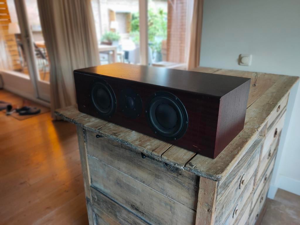 Totem model one signature center, Gebruikt, 120 watt of meer, Center speaker, Ophalen