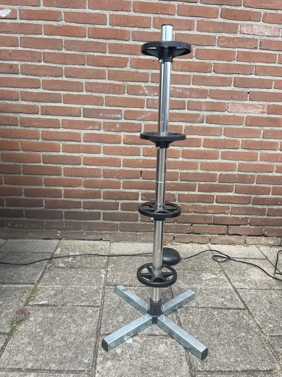 Praktisch bandenrek voor opslag en presentatie, Auto diversen, Velgenbomen, Ophalen, Gebruikt