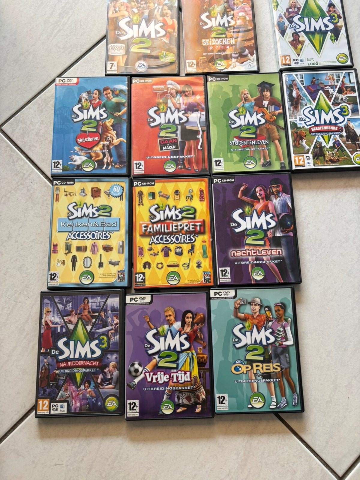 13 Sims spellen met basis 2 en 3 voor pc, Ophalen, 1 speler, Zo goed als nieuw, Vanaf 12 jaar