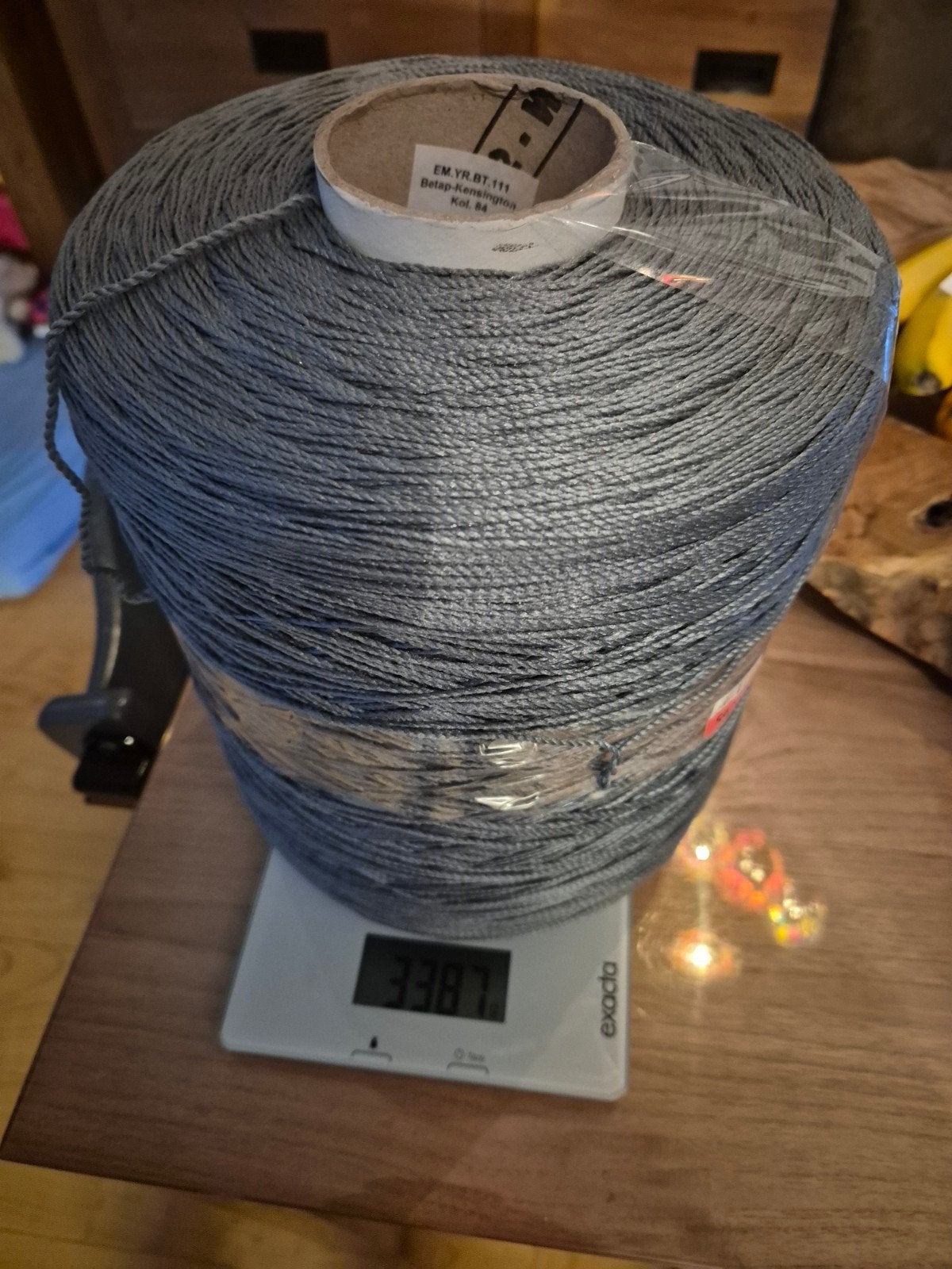 klos 3.4 kg Betap uit de serie Kensington (kleurnummer Kol., Ophalen of Verzenden, Nieuw, Garen of Naald(en)