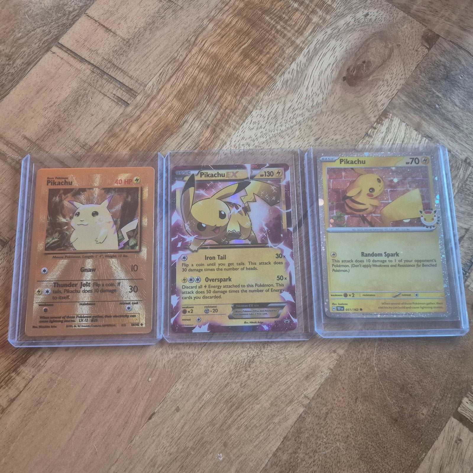 Pikachu lot, metal celebrations, XY84 & promo, Ophalen, Zo goed als nieuw