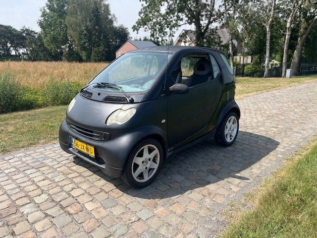 Smart fortwo city coupe 0.6 40KW 2002 inruilkoopje, Auto's, Zwart, Bedrijf, Grijs, 3 cilinders