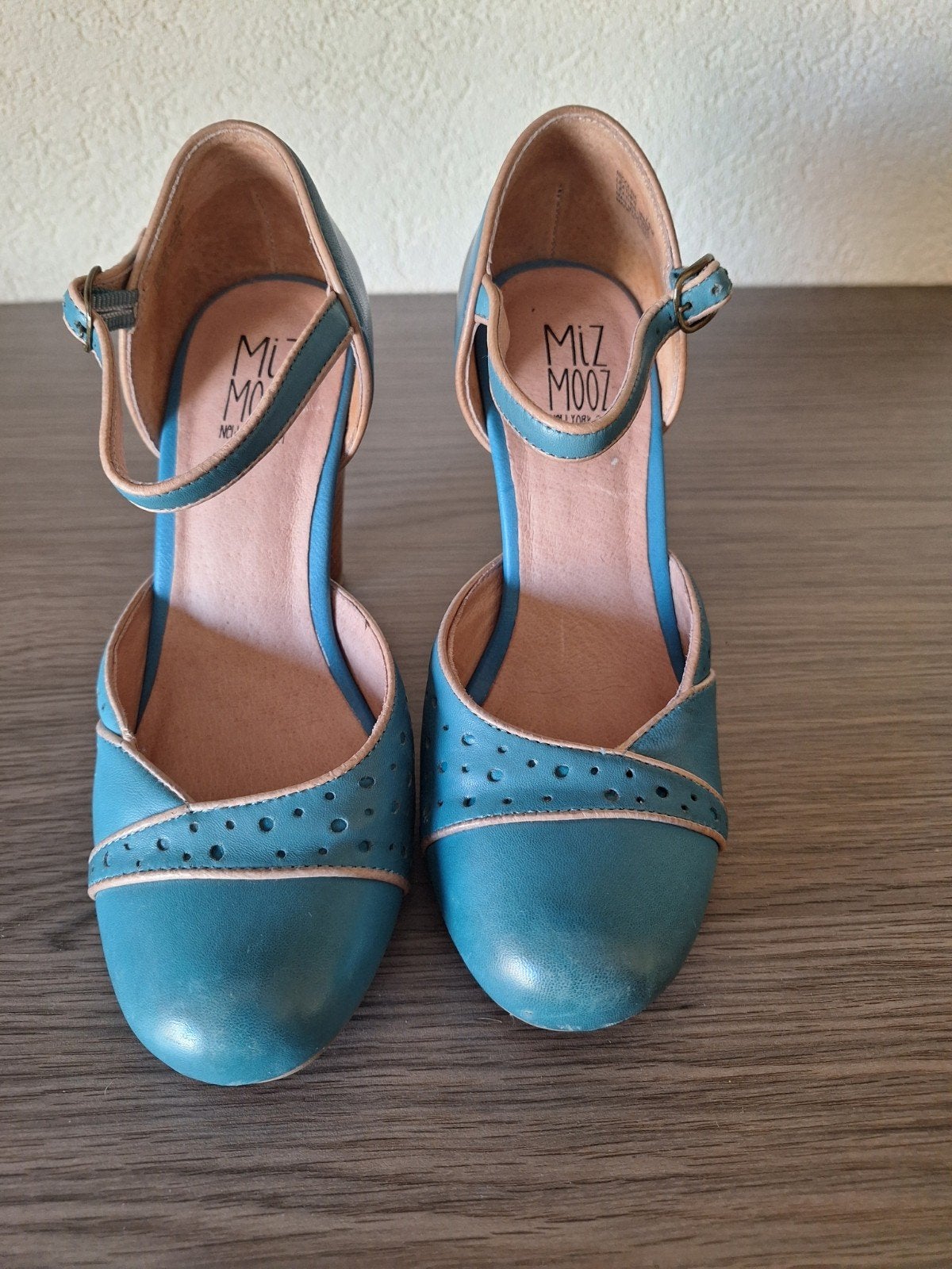 Miz Mooz Nicolina Pumps - Blauw Leer Maat 38, Ophalen of Verzenden, Zo goed als nieuw, Blauw