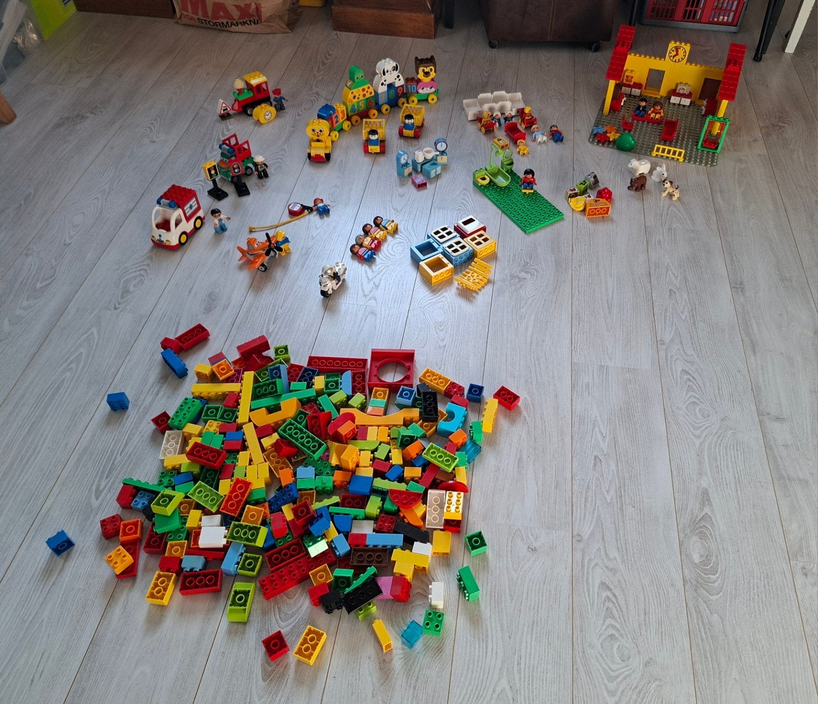 Grote collectie Duplo sets en losse stenen, Gebruikt, Ophalen of Verzenden, Duplo, Inclusief minifiguren