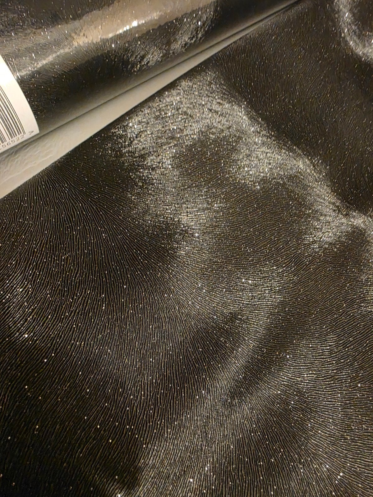 2 Luxe Zwart/Zilver Vinyl Behang rollen Nieuw, Ophalen, Zwart