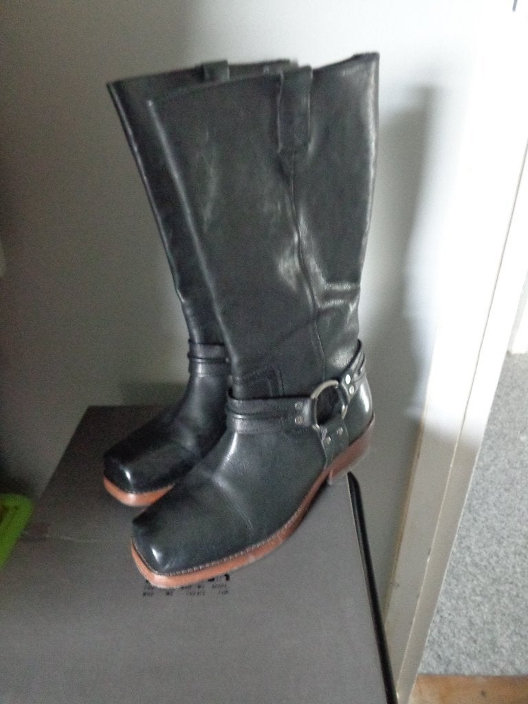 zwarte hoge cowboy / bikerlaarzen van Bronx, maat 41, Kleding | Dames, Schoenen, Hoge laarzen, Zwart, Ophalen of Verzenden, Zo goed als nieuw