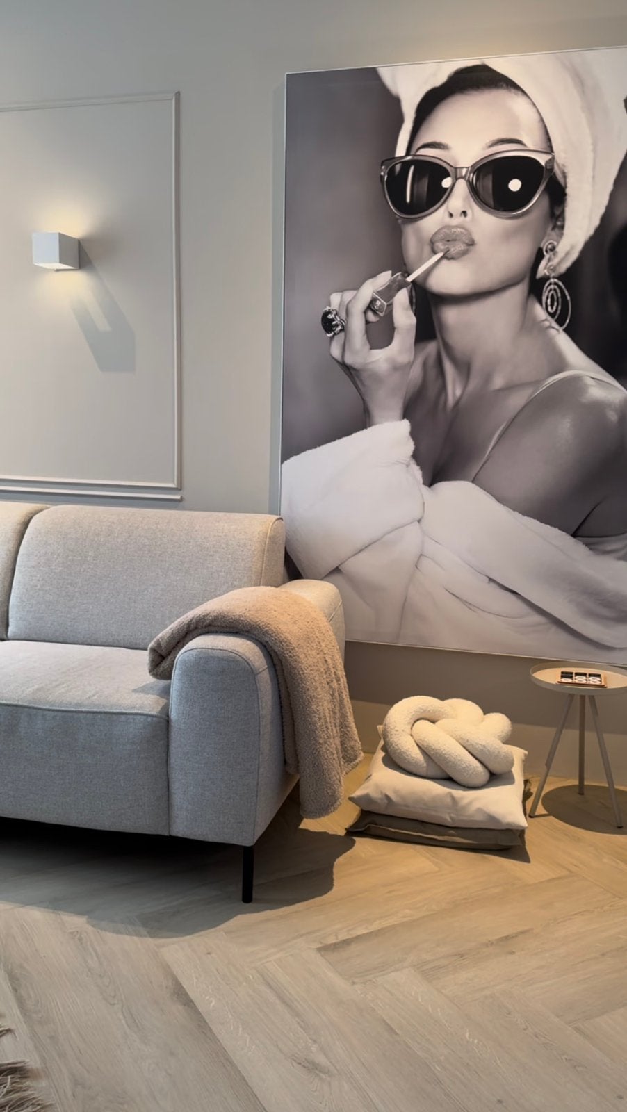 Canvas Audrey Hepburn XL met houten frame, Ophalen