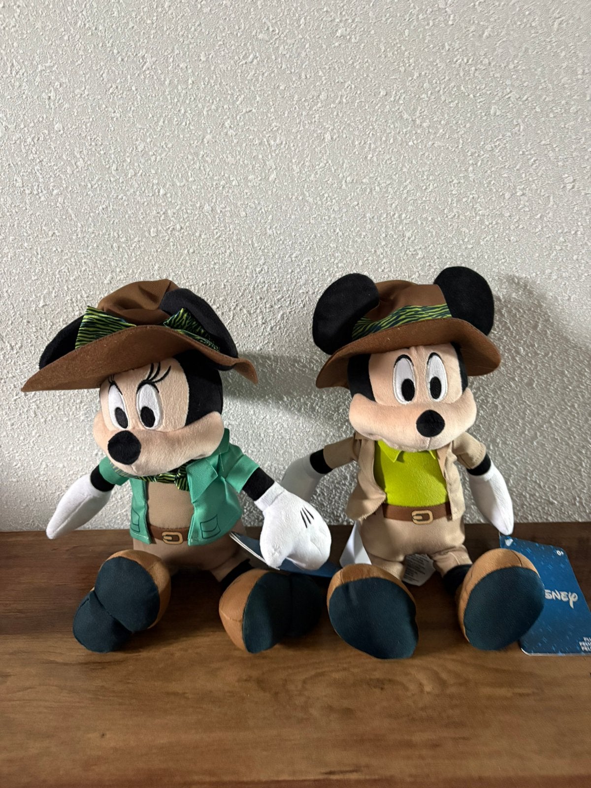 Disney animal kingdom mickey & minnie knuffels., Verzamelen, Ophalen of Verzenden, Mickey Mouse, Zo goed als nieuw, Knuffel