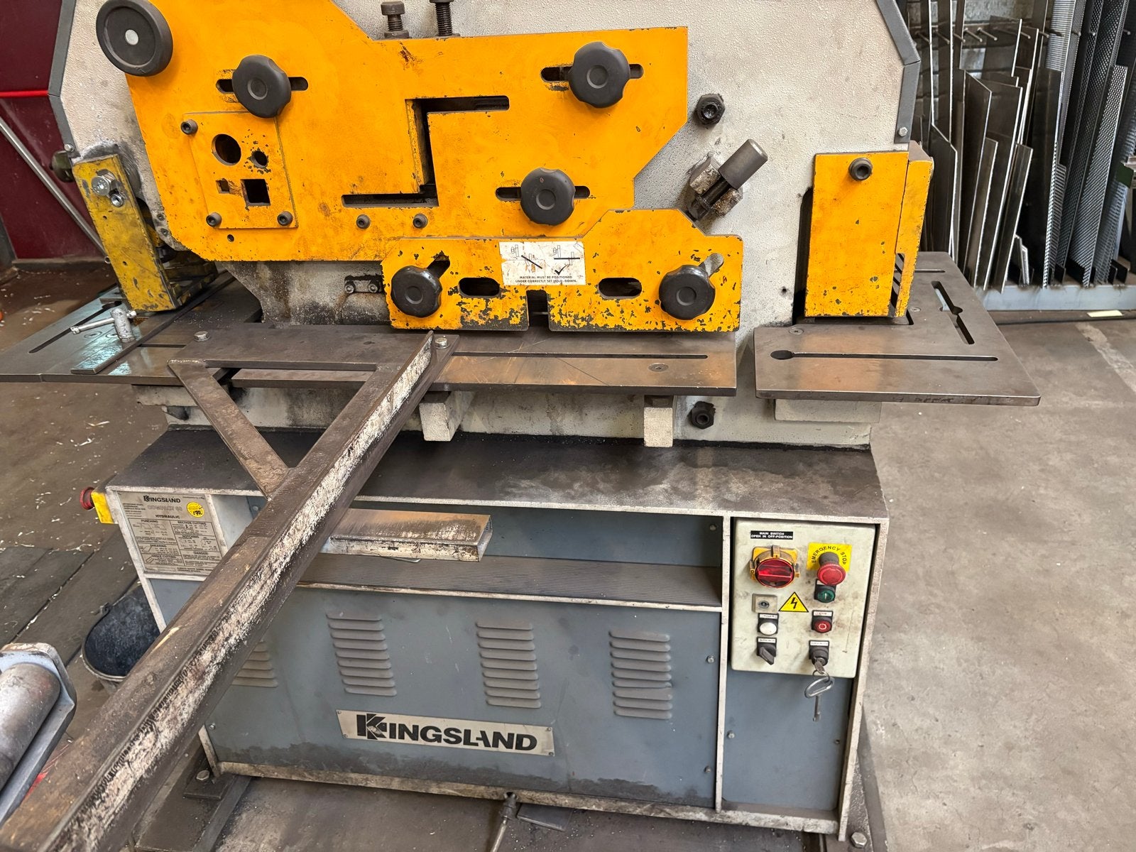 Kingsland Compact 60 Pons/Knipmachine 60 ton, Ophalen