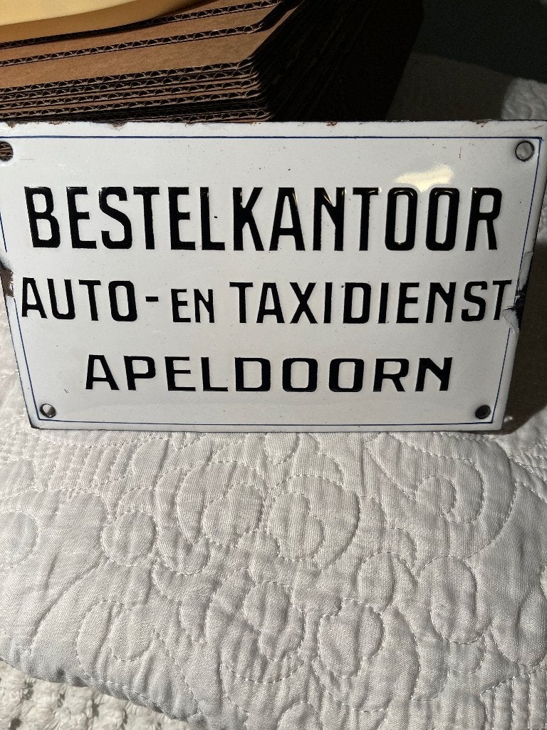 Antiek emaille bordje Apeldoorn auto en taxidienst, Ophalen of Verzenden, Gebruikt, Reclamebord