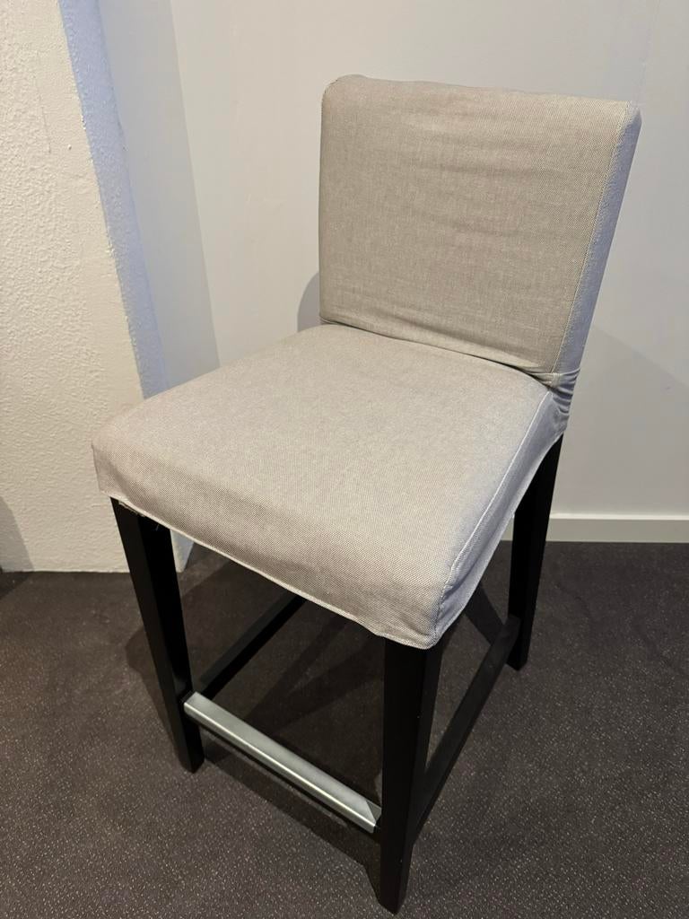 IKEA Barkruk 62cm - Comfortabel en Stijlvol, Met voetsteun, 60 tot 90 cm, Ophalen of Verzenden, Zo goed als nieuw