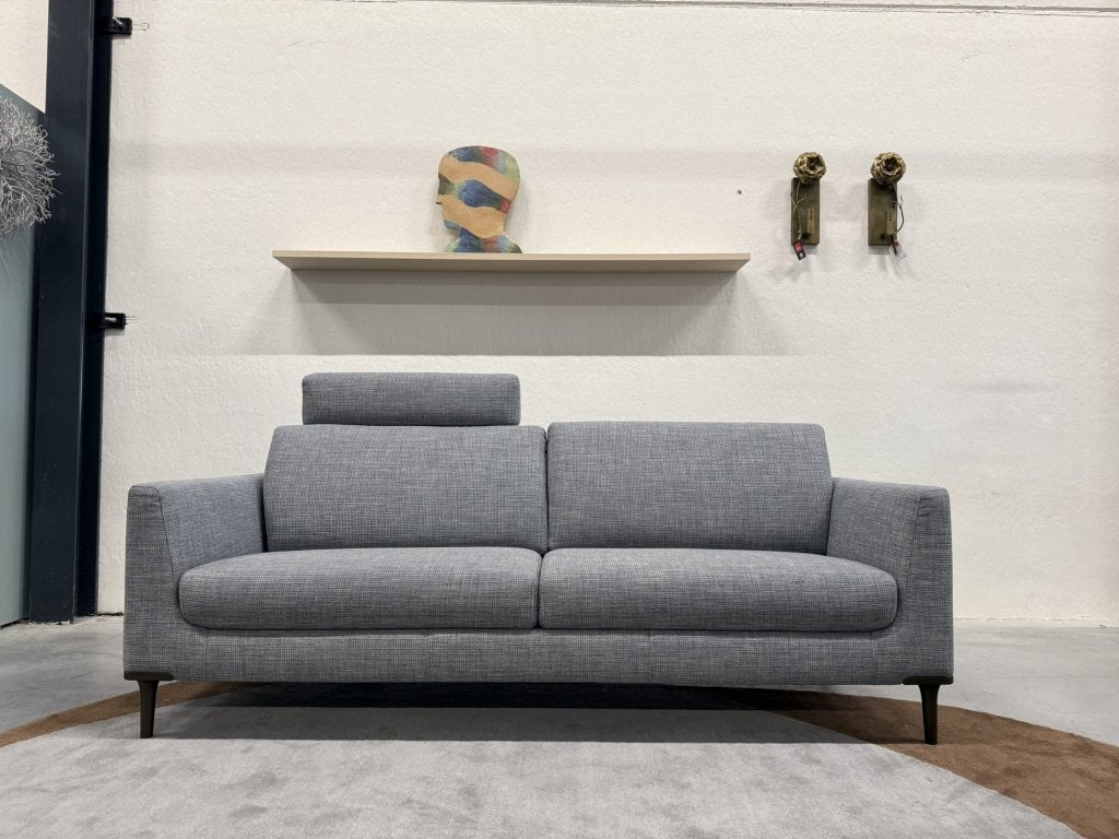 Nieuw Leolux Evidence Brisa Bank blauw stof design 211