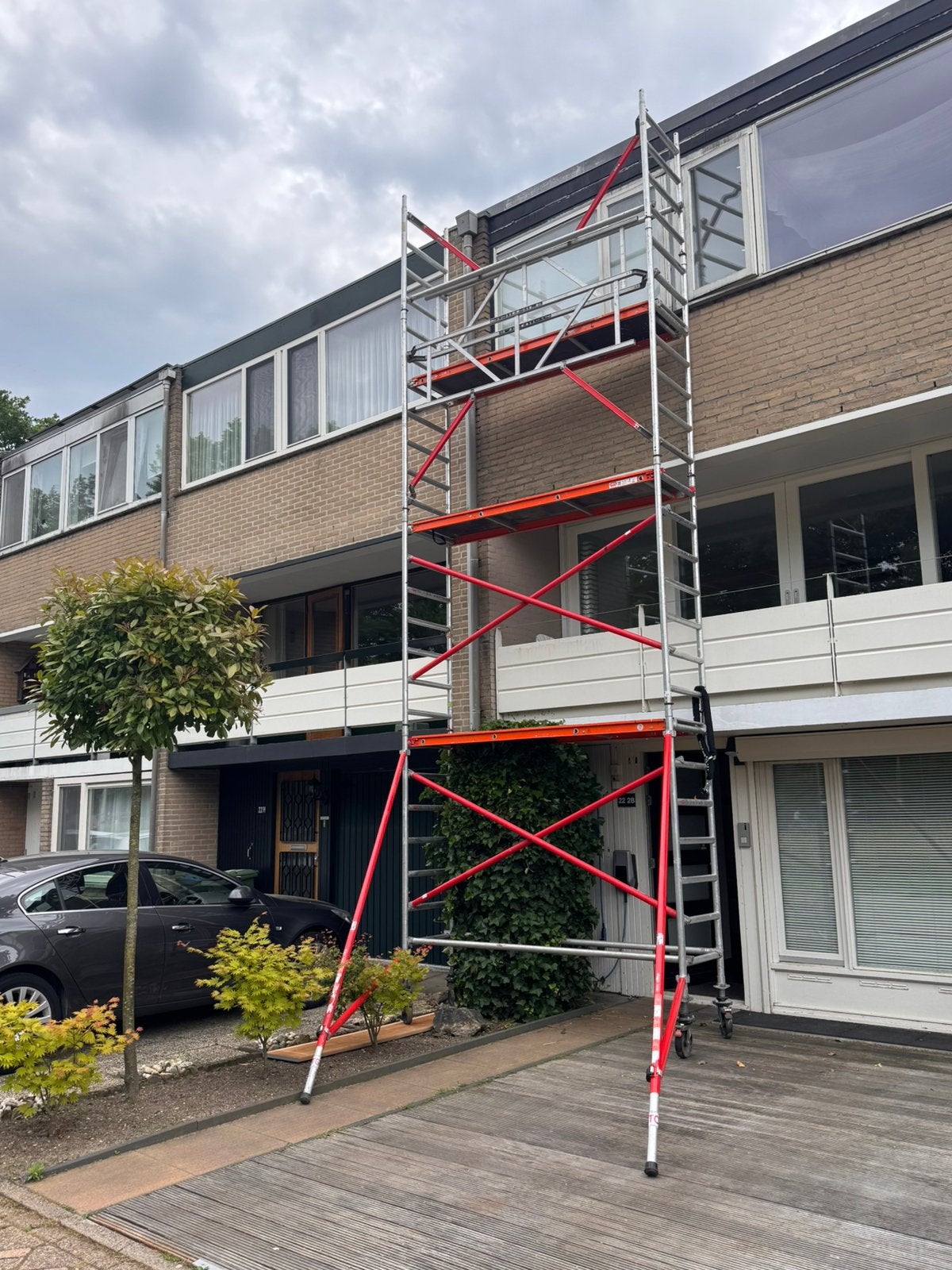 Altrex rs tower aluminium rolsteiger, Ophalen, Zo goed als nieuw, Rolsteiger of Kamersteiger, 5 meter of hoger