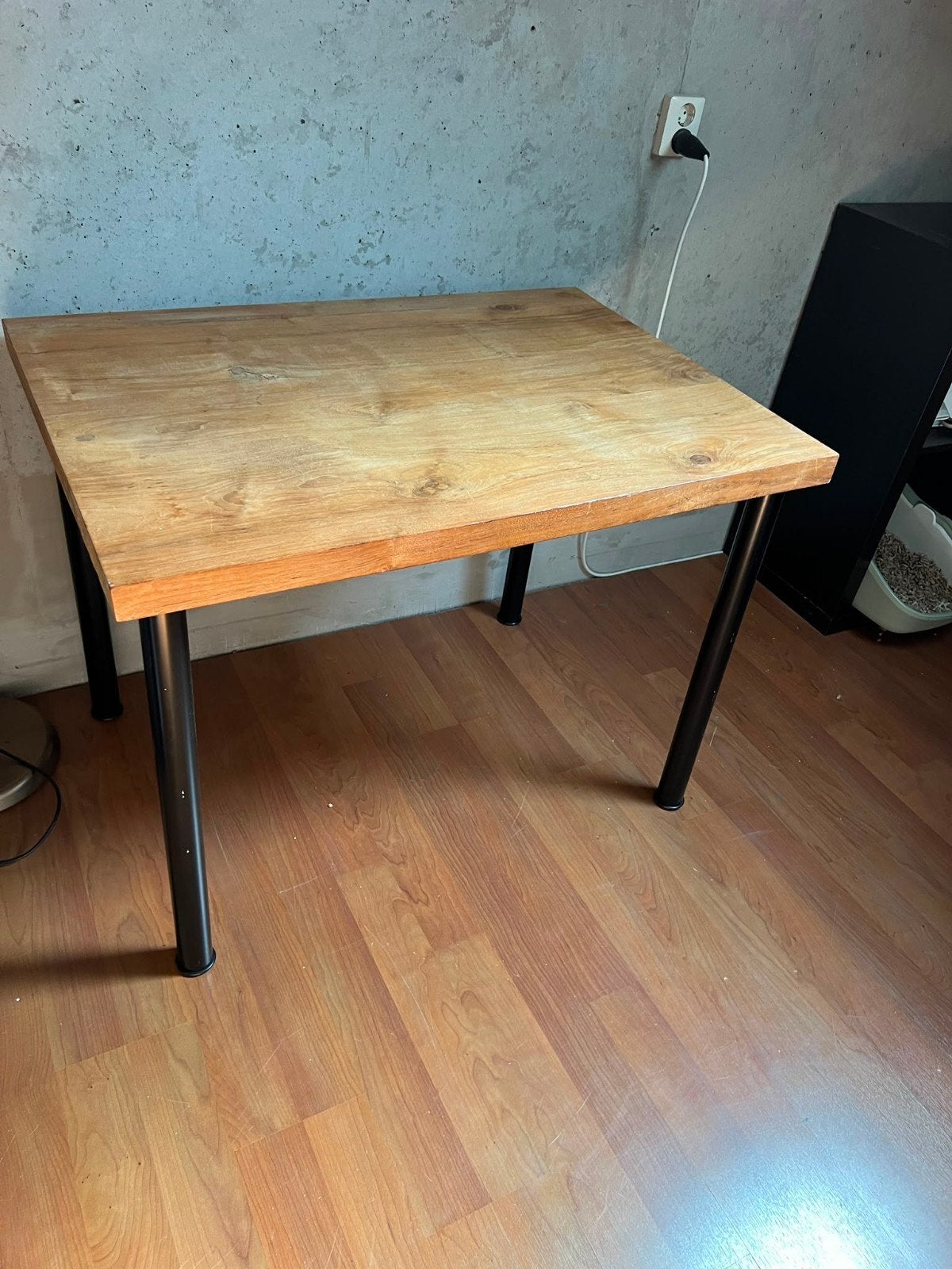 Mooie zware tafel, Ophalen, 200 cm of meer, 50 tot 100 cm, Zo goed als nieuw