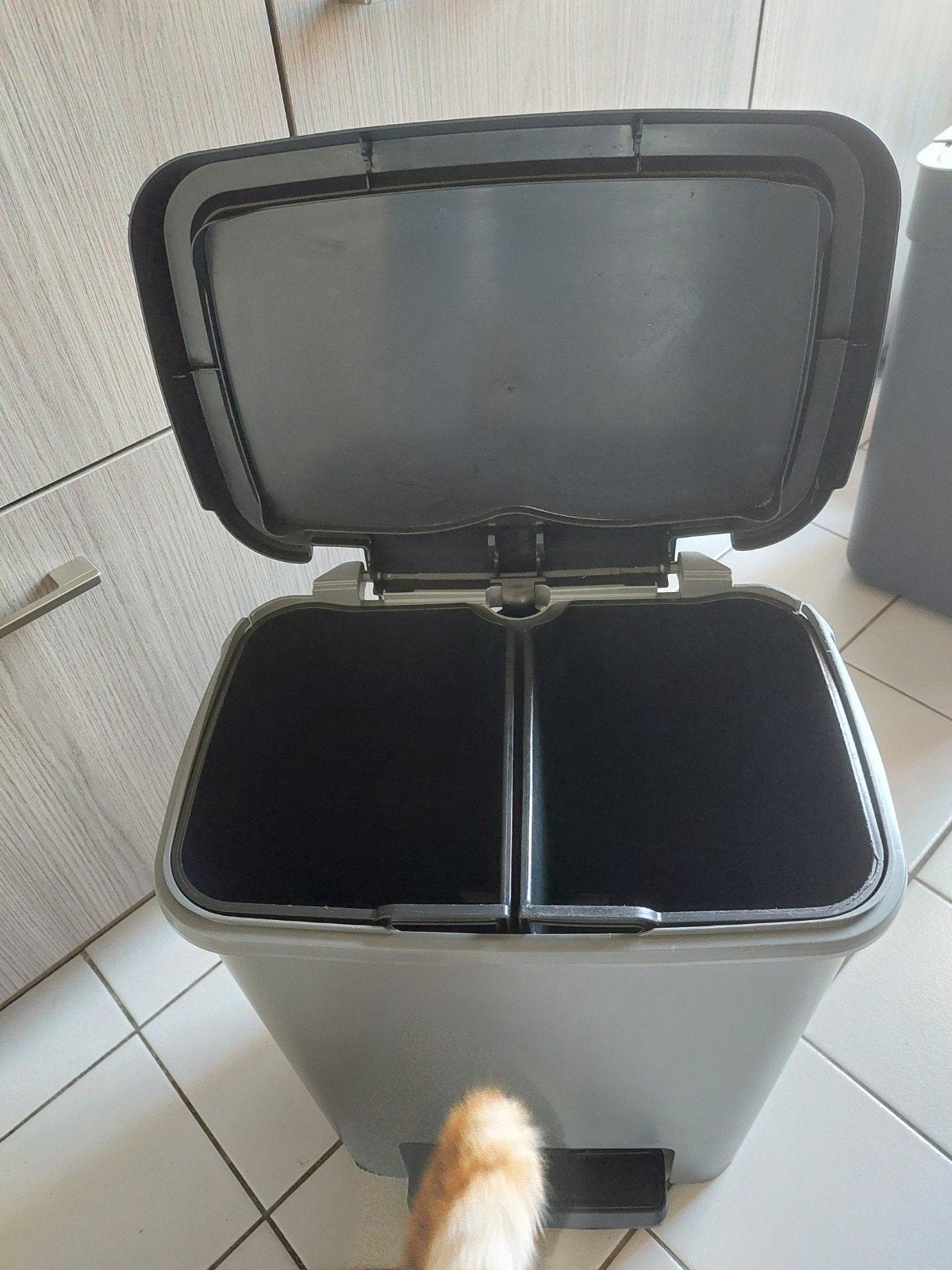 Duo pedaal vuilnisbak, Kunststof, Met pedaal, Ophalen of Verzenden, Zo goed als nieuw