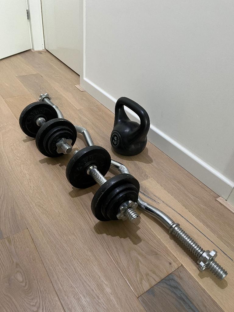 EZ-bar en gewichten dumbbell set, Sport en Fitness, Fitnessmaterialen, Ophalen, Zo goed als nieuw, Armen, Dumbbell