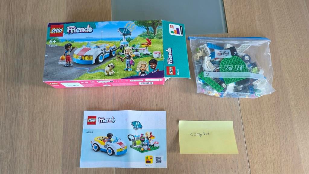 42609 Lego Friends Elektrische auto en oplaadpunt incl doos, Gebruikt, Friends, Ophalen of Verzenden, Complete set