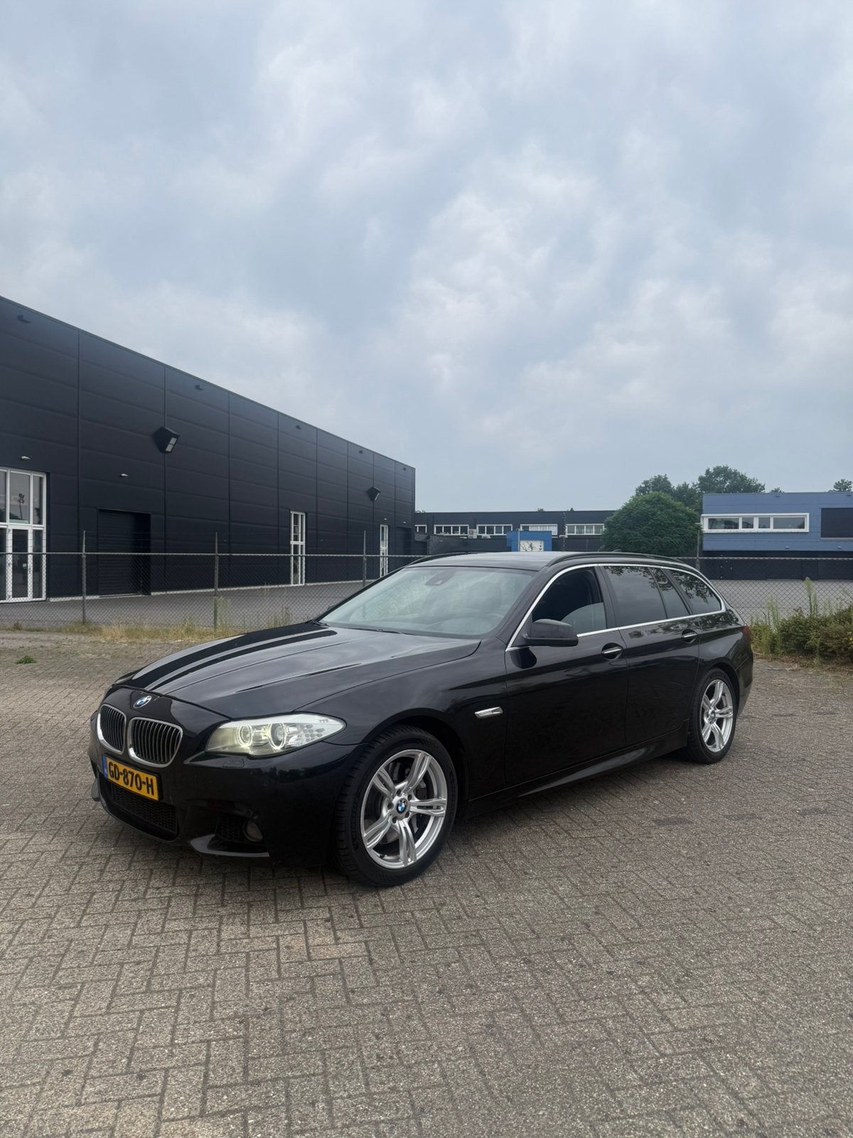 BMW 5-Serie 535D 230KW Touring Aut8 2011 Zwart, Auto's, BMW, Automaat, Zwart, 2993 cc, 2000 kg