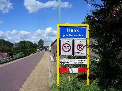 GEZOCHT/ huur,koop huis/chalet! Of woningruil, Diversen, Vlaggen en Wimpels, Ophalen