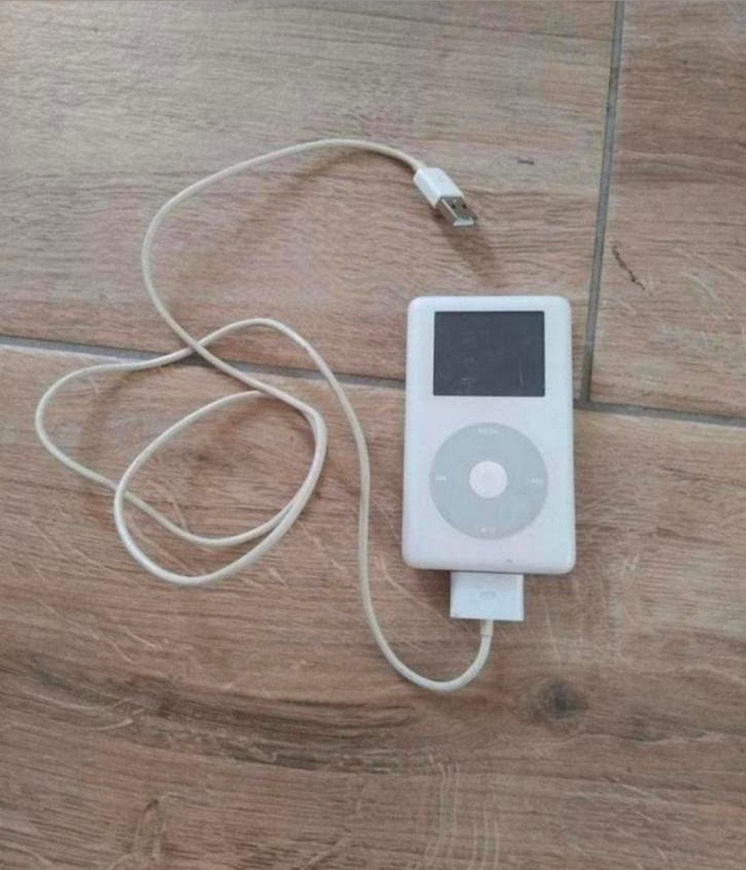 Apple iPod 20 GB 4e generatie 2004 -

Prijs 80, Audio, Tv en Foto, Mp3-spelers | Apple iPod, Ophalen of Verzenden, Classic, 40 GB en meer