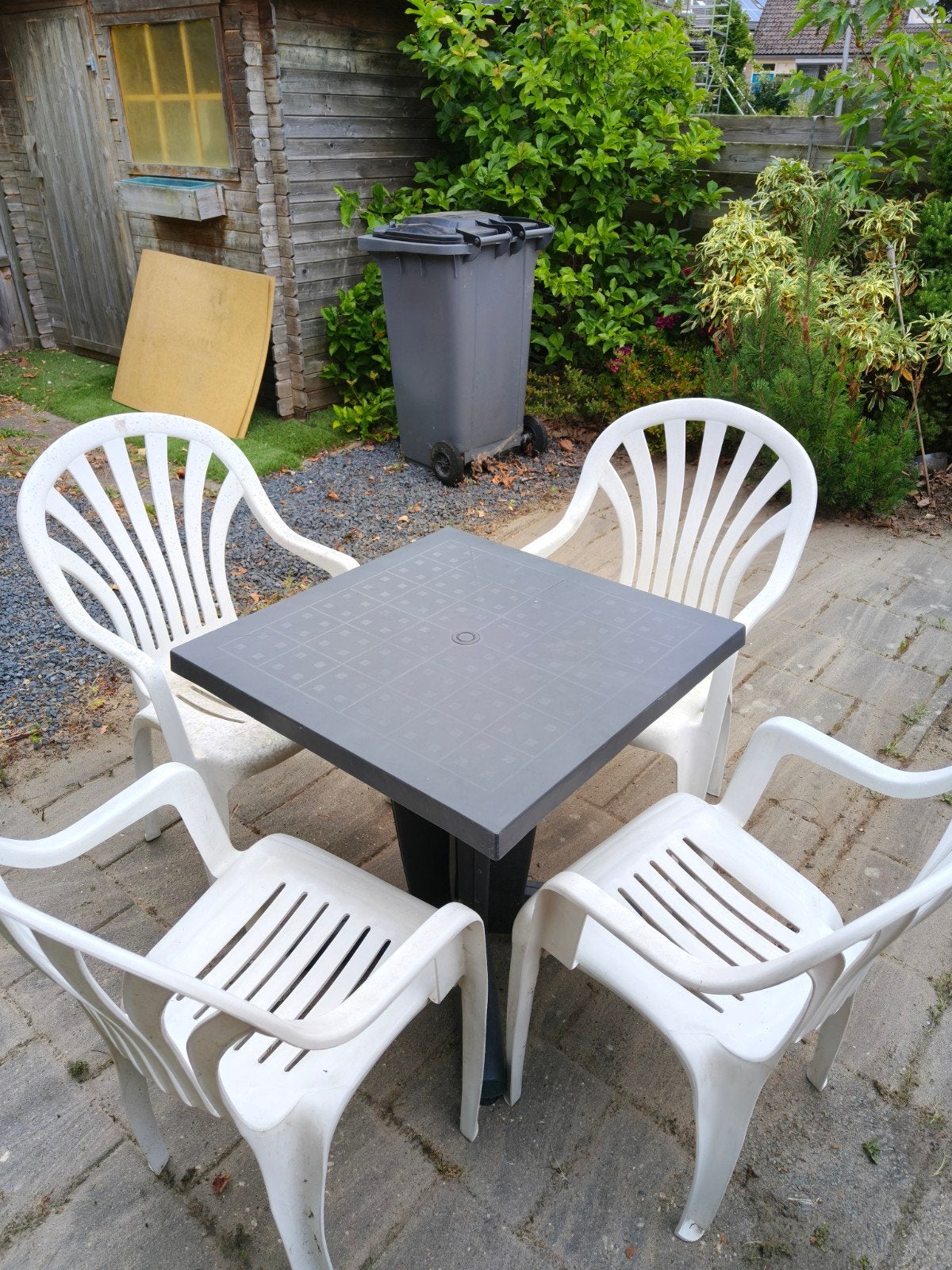 Tuinset met 4 stoelen en tafel gratis, Ophalen, 4 zitplaatsen, Kunststof, Gebruikt