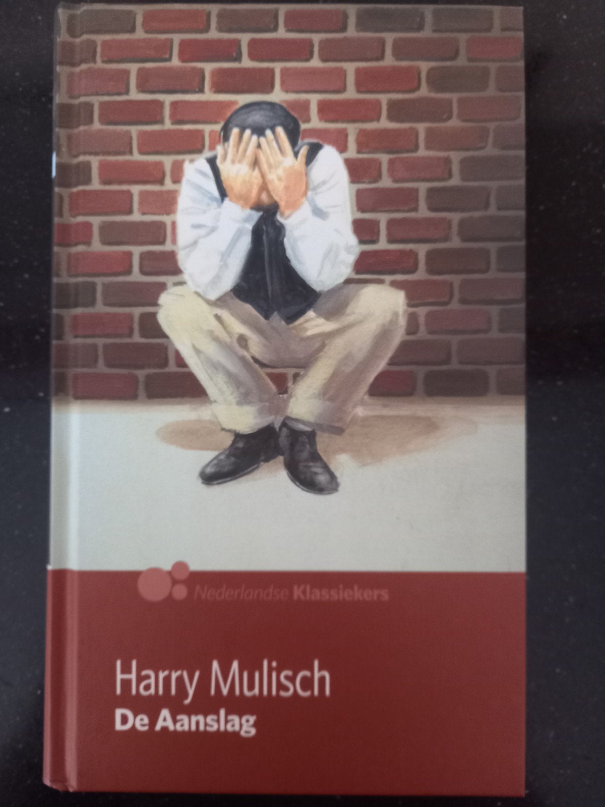 Harry Mulisch - De Aanslag (Nederlandse Klassiekers), Boeken, Ophalen of Verzenden, Zo goed als nieuw, Harry Mulisch, Nederland