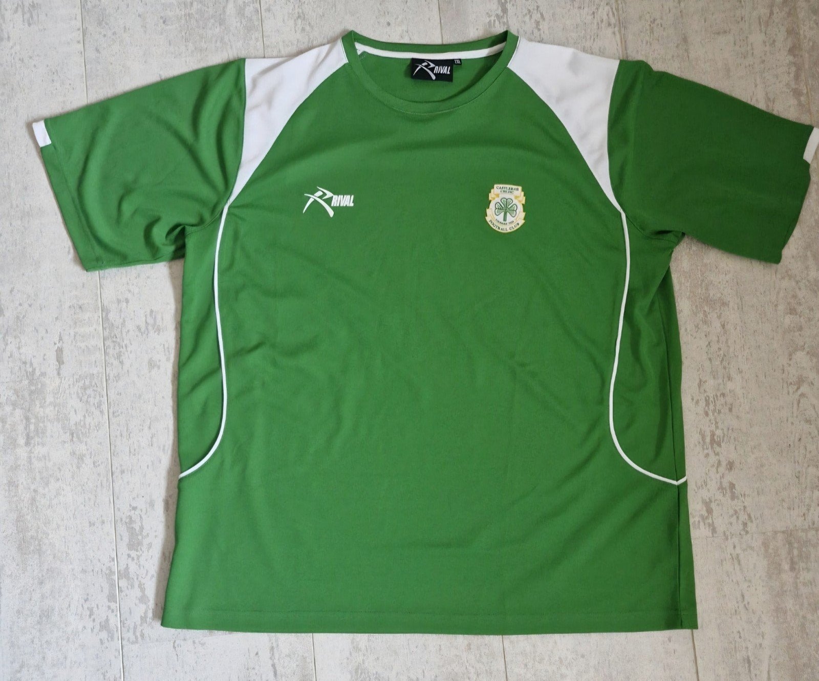 Shirt van het Ierse Castlebar Celtic F.C. maat 2 XL
Dit spec, Overige typen, Overige maten, Ophalen of Verzenden, Groen