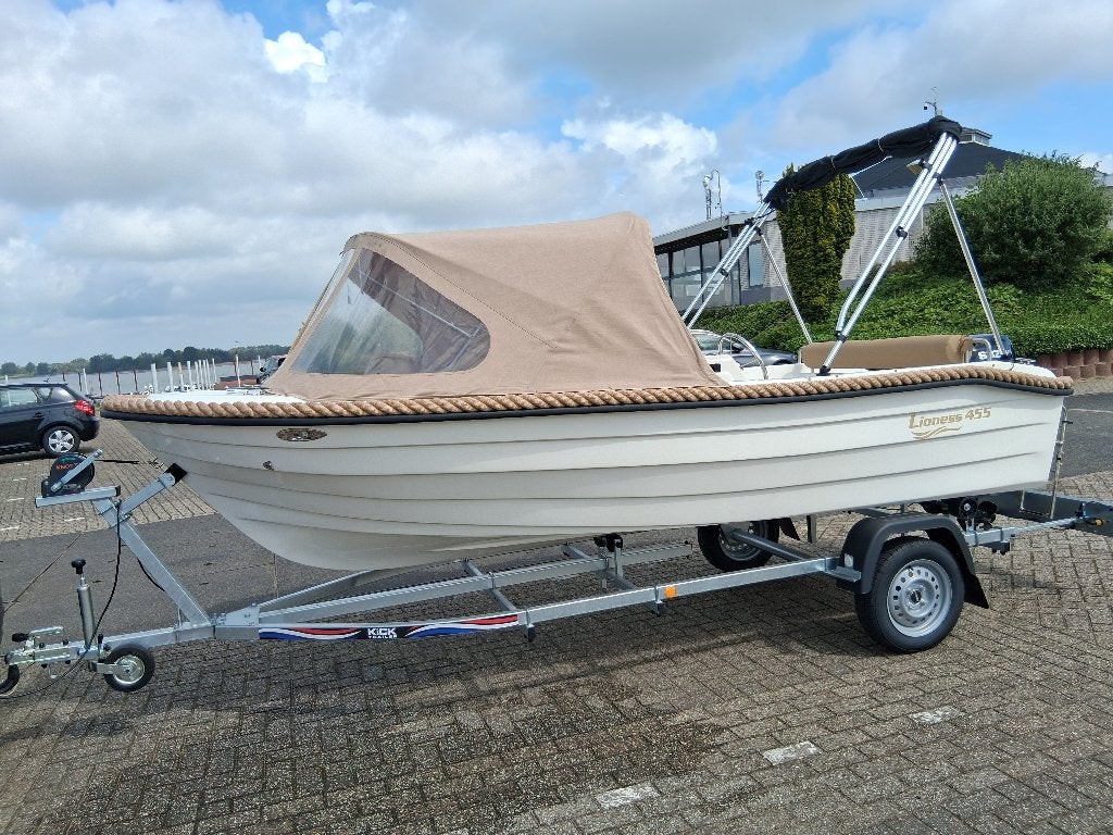 Sloep Lioness 455, inc. 20 PS Suzuki und Trailer alles neu, Nieuw, Rondzit, 20 pk, Ophalen