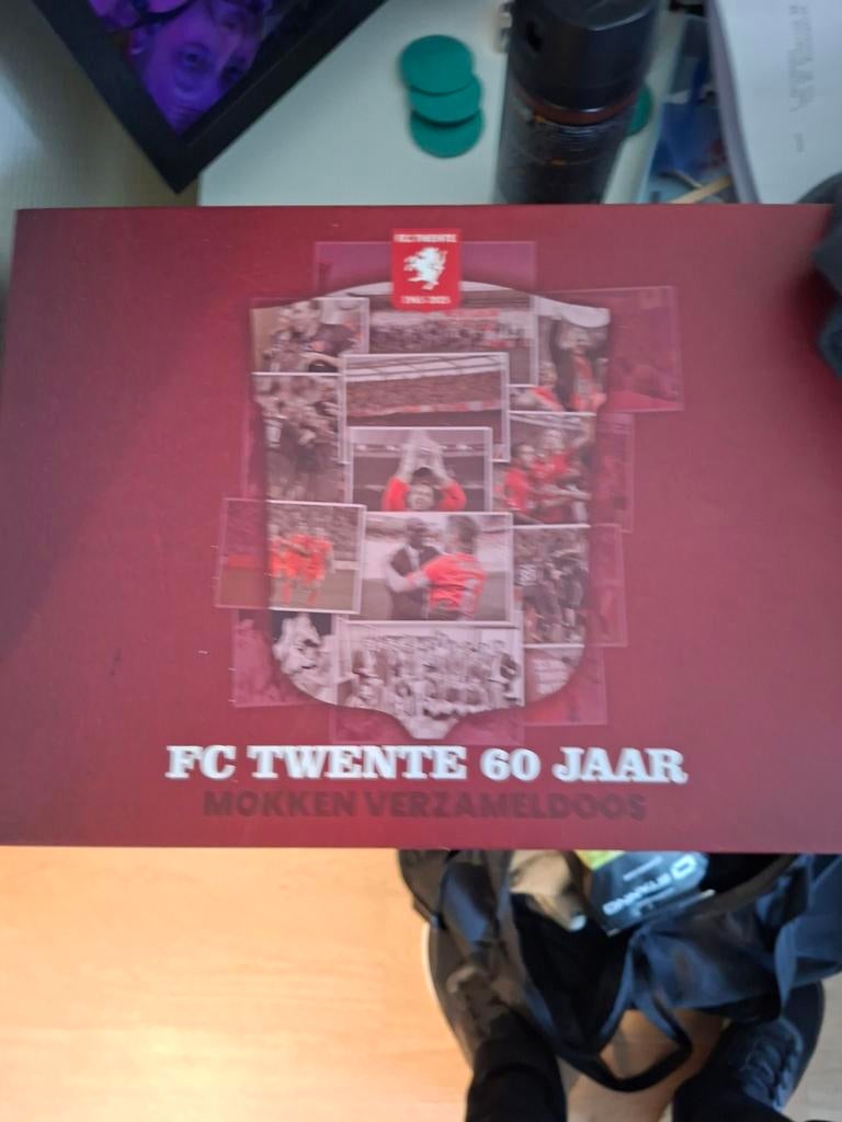 Fc twente moken van dat ze 60 jaar bestaan, Ophalen