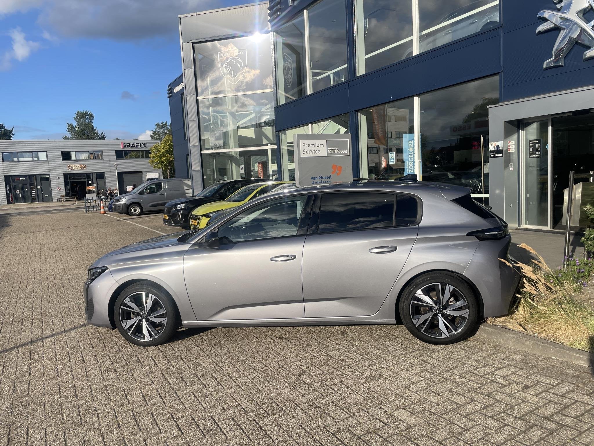 Peugeot 308 1.2 PureTech Allure | Cruise Control | Climate C, Voorwielaandrijving, Gebruikt, Euro 6, 1199 cc