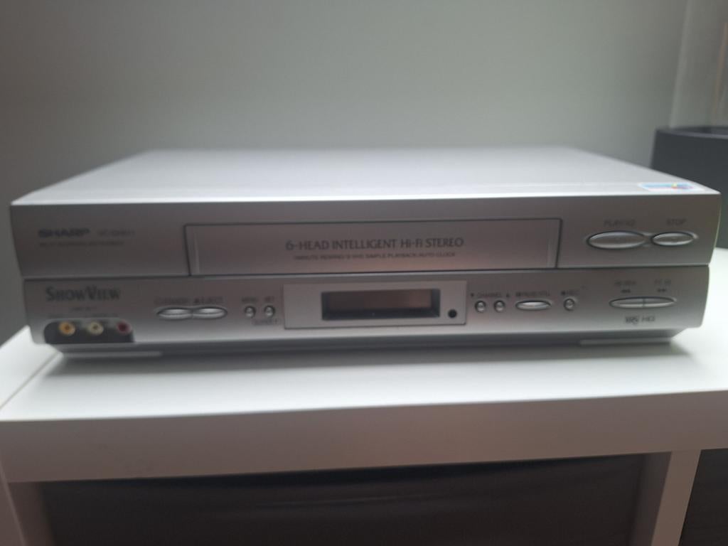 Sharp VHS-speler 6-Head Intelligent Hi-Fi Stereo, Audio, Tv en Foto, Videospelers, Ophalen, Gebruikt, VHS-speler of -recorder