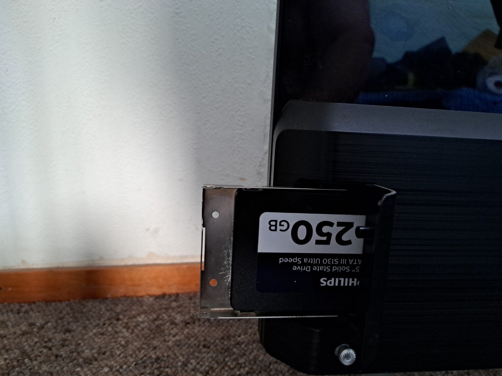 Foto 4 van MSI all in one PC, soundbar, sata SD 250mb. Bluetooth device