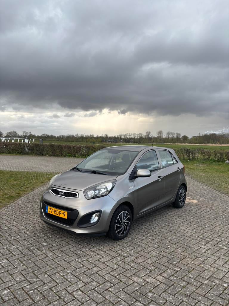 Kia Picanto 1.0 Cvvt 5-DRS 2011 Grijs, Auto's, Voorwielaandrijving, 400 kg, Origineel Nederlands, 24 km/l