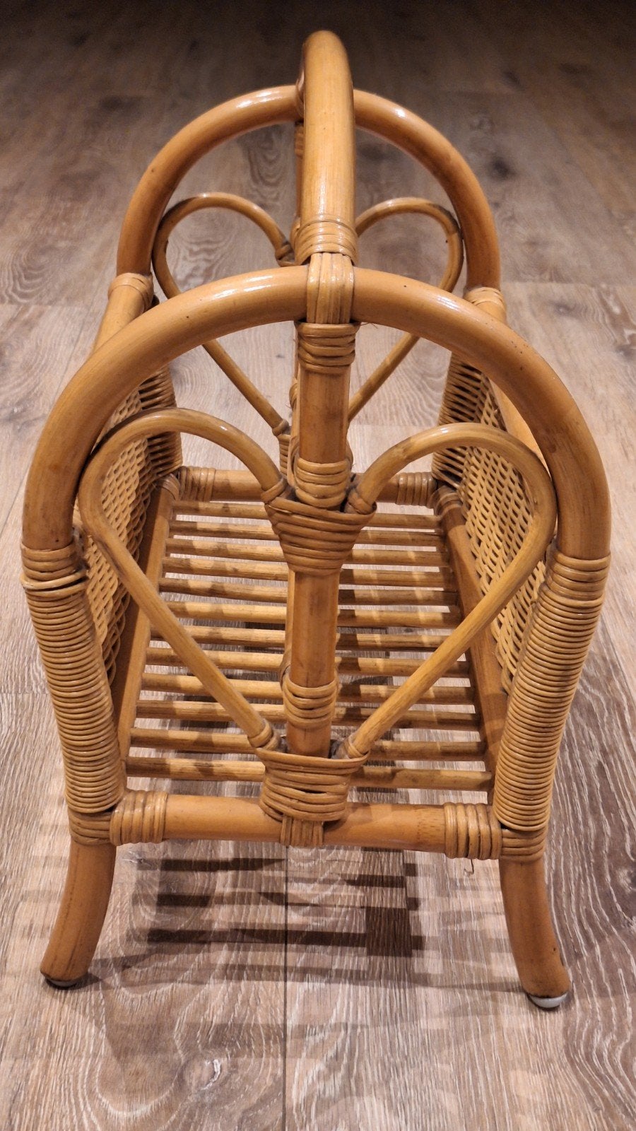 Rotan lektuurbak vintage krantenbak, Ophalen, Met handvat, Gebruikt, Natuurlijk materiaal