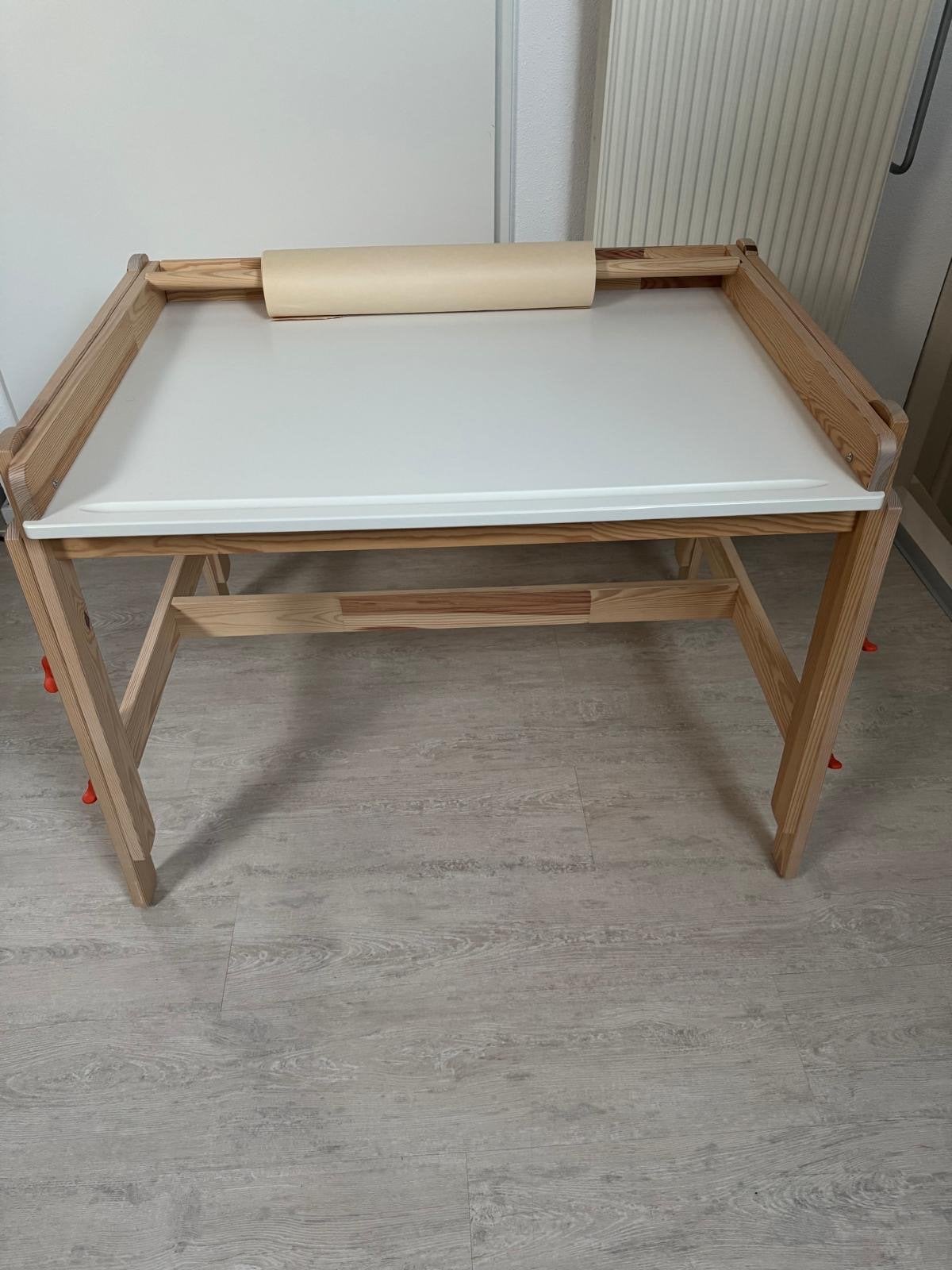 IKEA Flisat Tekentafel voor kinderen - Zo goed als nieuw, Ophalen, Zo goed als nieuw, Tafel(s)
