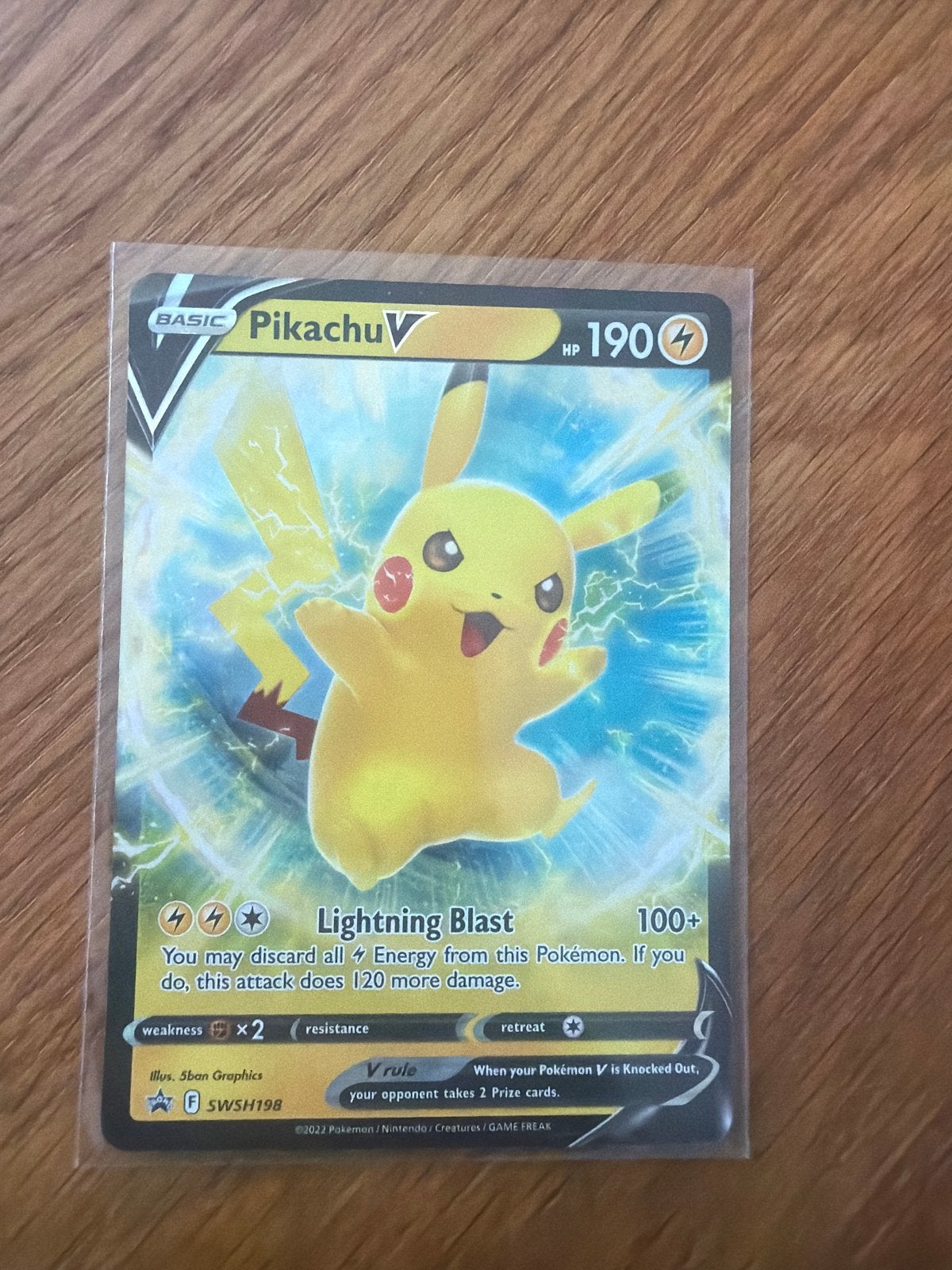 Pokémon Kaart Pikachu V SWSH198, Ophalen, Zo goed als nieuw, Losse kaart