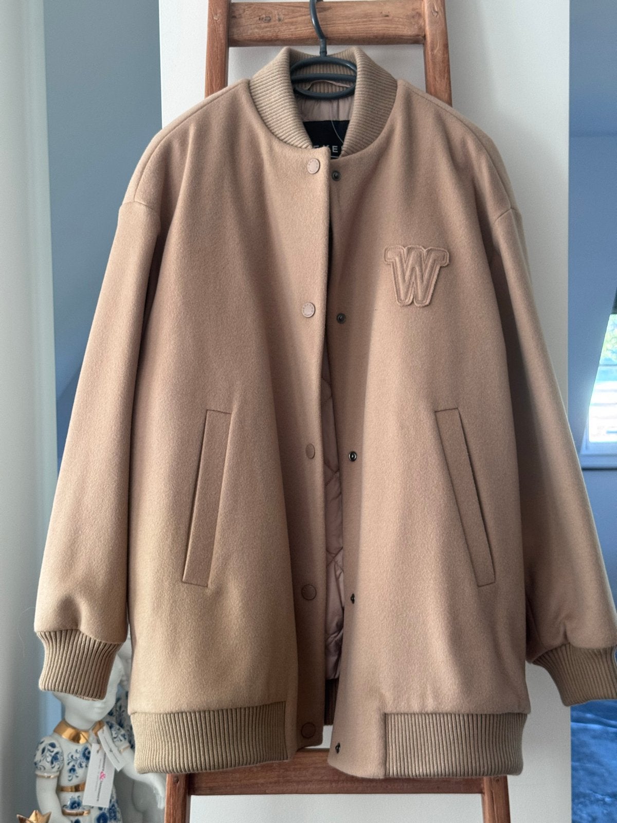Weekend MaxMara bomberjack met 'W' logo, Verzenden, Nieuw, Maat 38/40 (M), Beige