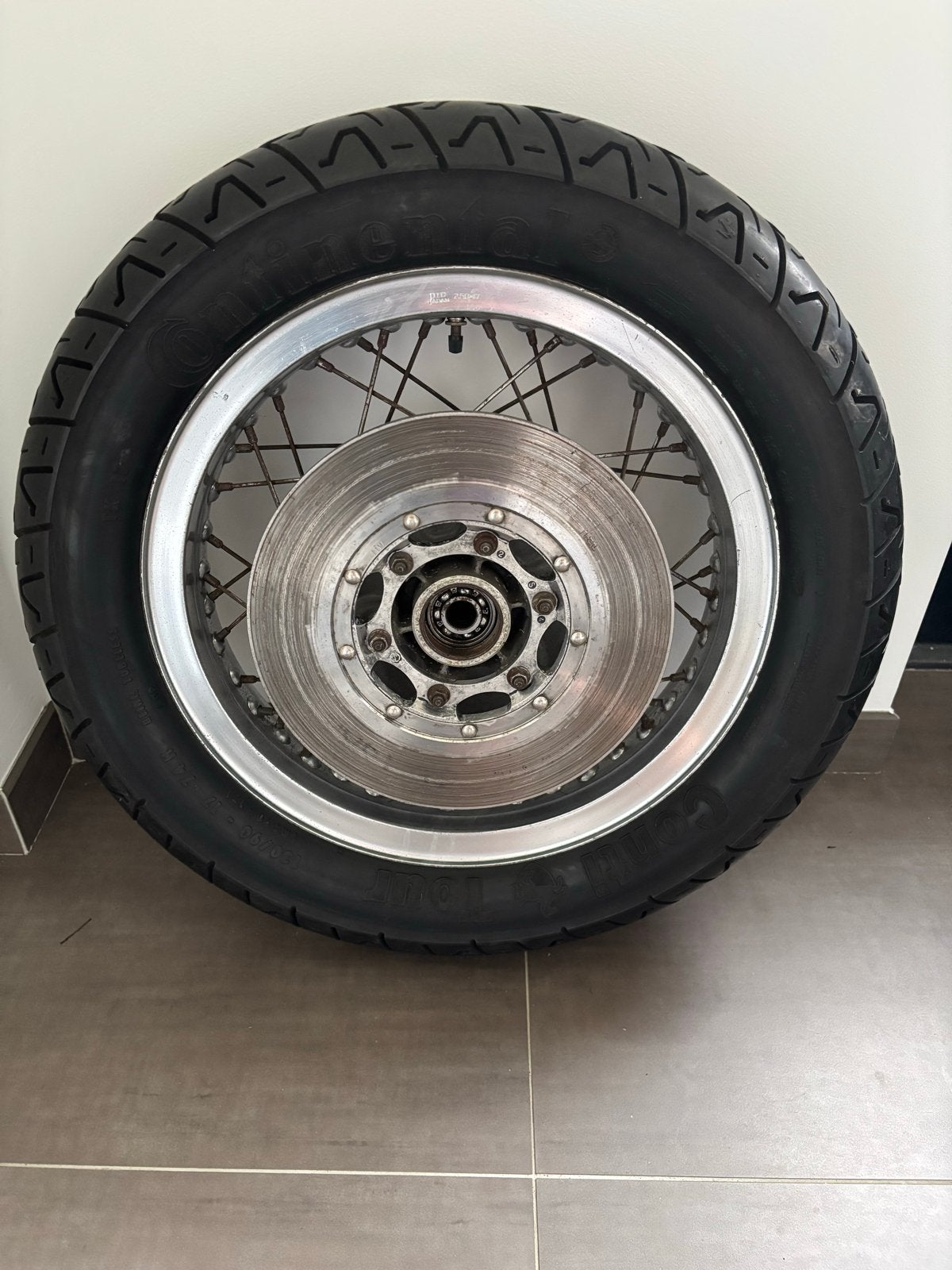 Spaakvelg Honda GL1000 met Continental band 2.5x17, Motoren, Ophalen, Gebruikt