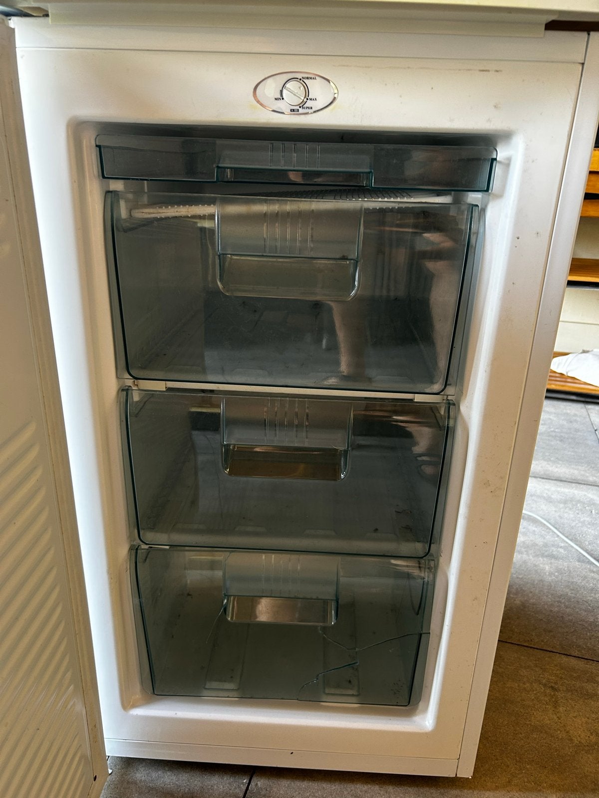 Compacte vrieskast met 3 lades - Ideaal voor kleine ruimtes, Witgoed en Apparatuur, Vriezers en Diepvrieskisten, Gebruikt, Minder dan 60 cm