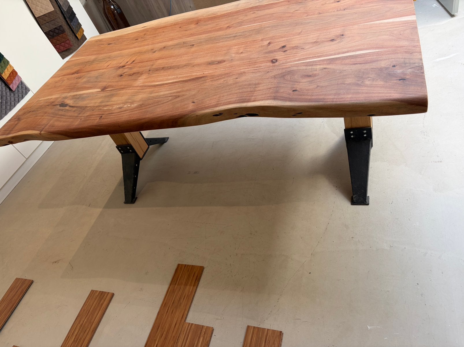 boomstam tafel, Ophalen, 200 cm of meer, 50 tot 100 cm, Zo goed als nieuw