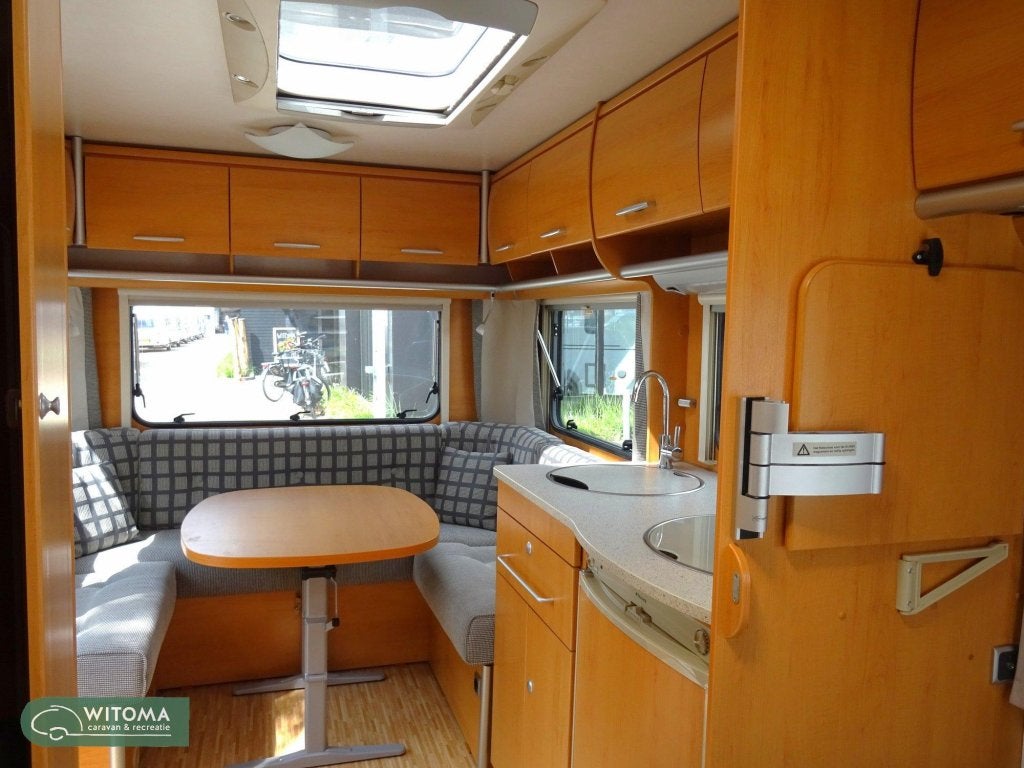 Eriba Sporting Pulse 465 mooie caravan, Rondzit, Bedrijf, Overige typen, 4 tot 5 meter